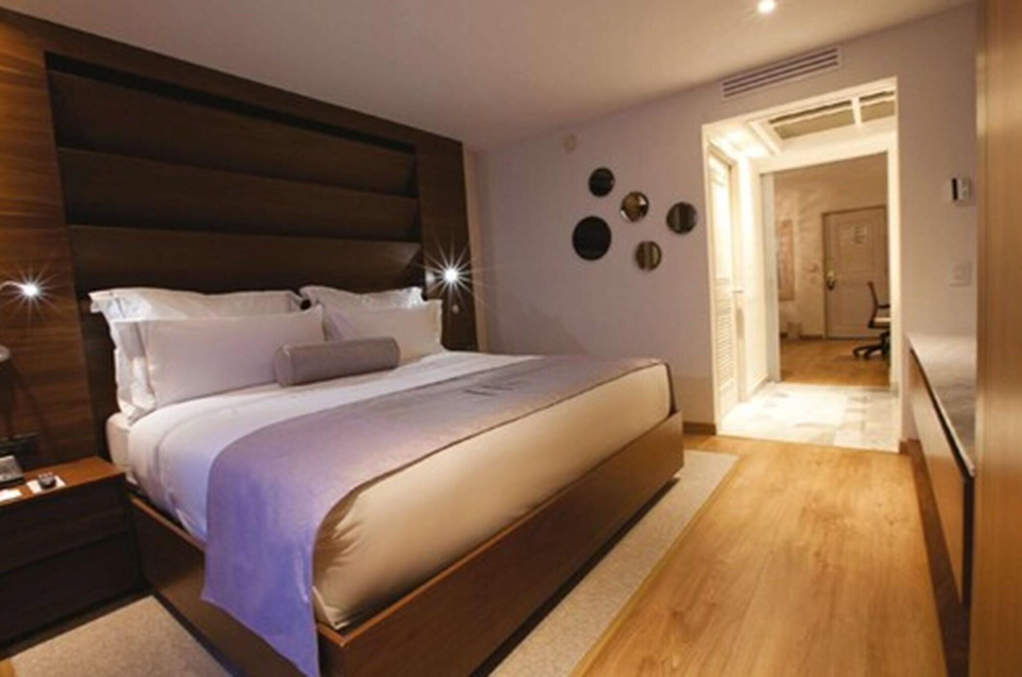 Hs Hotsson Hotel לאון מראה חיצוני תמונה